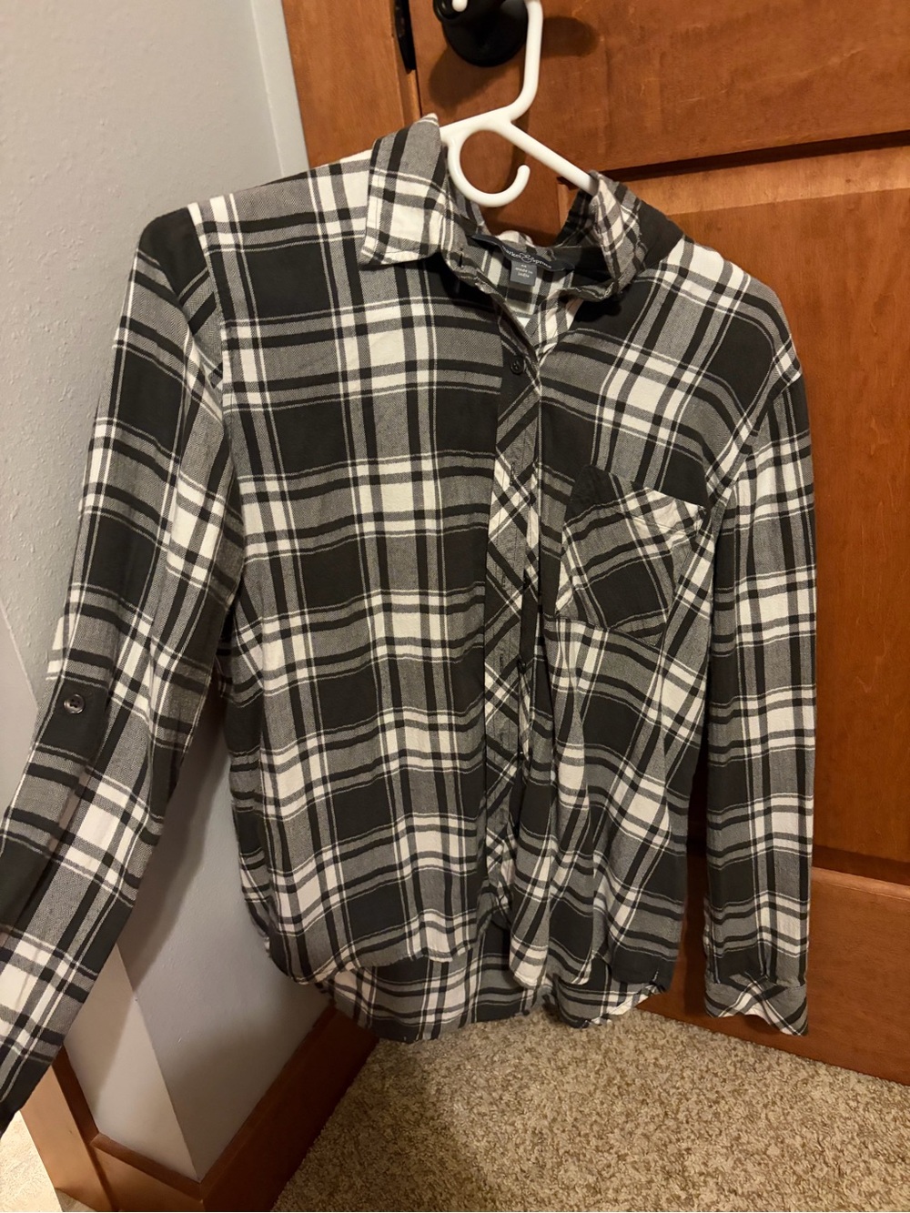 Market & Spruce Black and White Plaid Button-Down Shirt